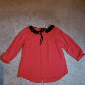 Disney/ Lauren Conrad Sniw White Top